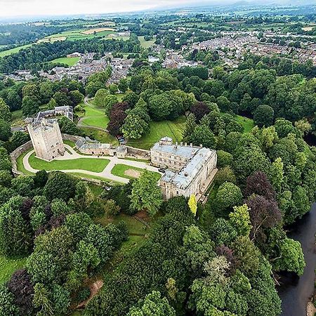 Appleby Castle Hotell Exteriör bild